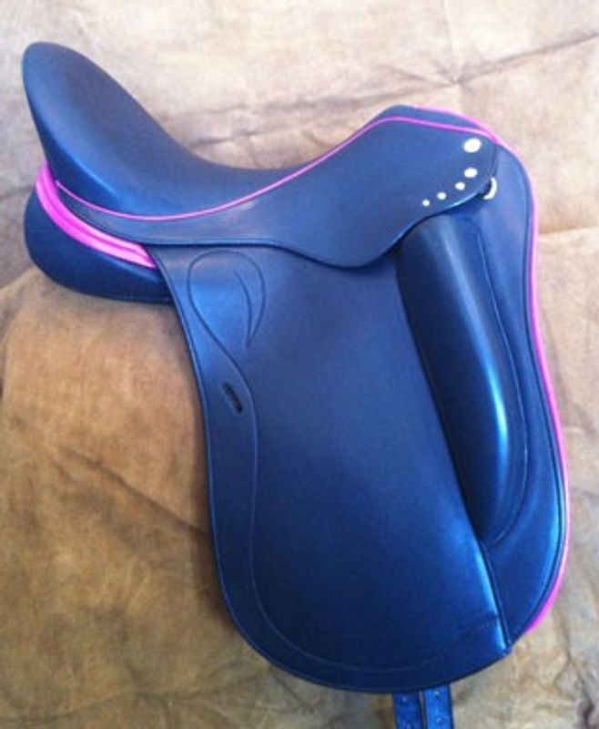 DK Dressursal Bond ll