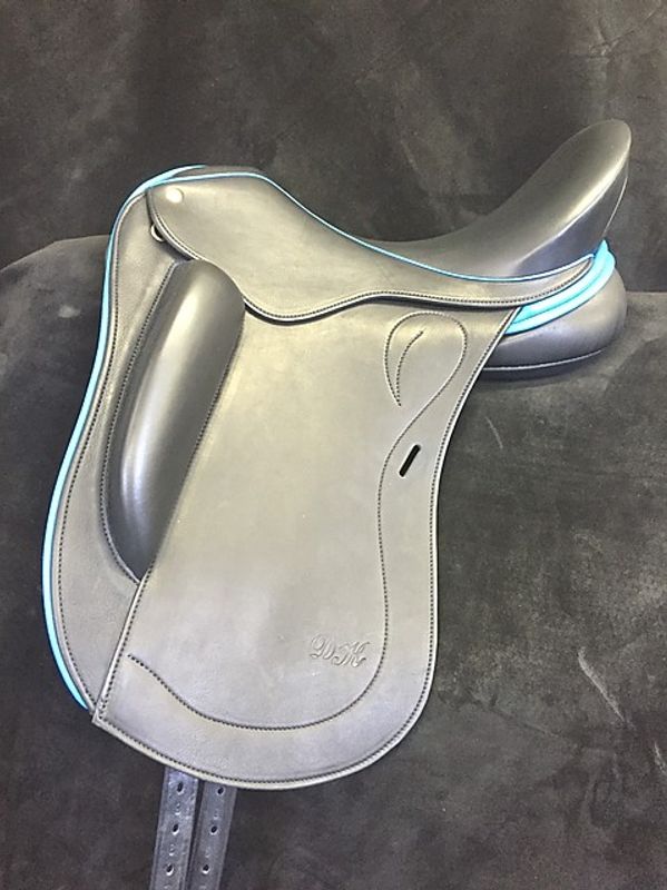 DK Dressursal Bond ll