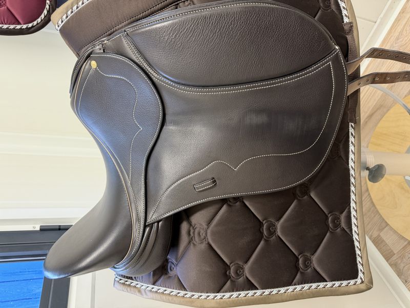 CL Dressursal Rike 17,5